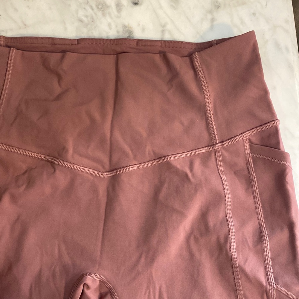 Lululemon Cropped Leggings